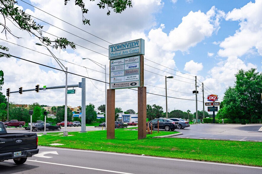 More Photos Of 37802-37814 Medical Arts Ct, Zephyrhills Medical For Lease