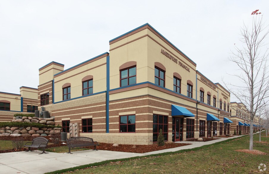 More Photos Of 3515 Plymouth Blvd, Plymouth Office For Lease
