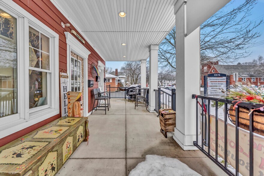 More Photos Of 6576 E Quaker St, Orchard Park Freestanding For Sale