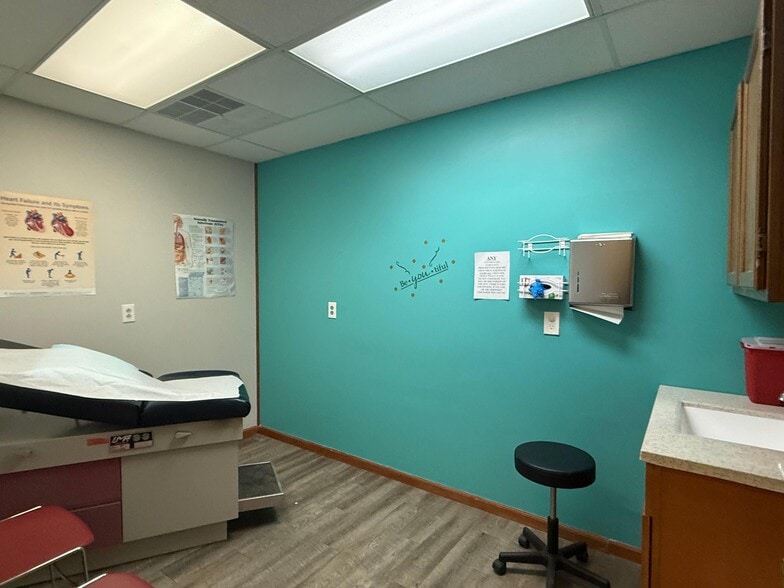 More Photos Of 5830 N Lapeer Rd, North Branch Office For Lease