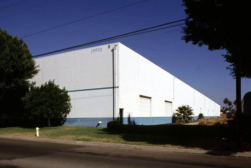 More Photos Of 14950-14952 Valley View Ave, La Mirada Warehouse For Lease