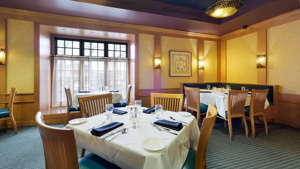 More Photos Of 1373 Easton Rd, Warrington Restaurant For Sale