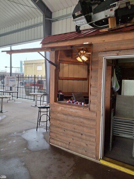 More Photos Of 417 G St, Central City General Retail For Sale