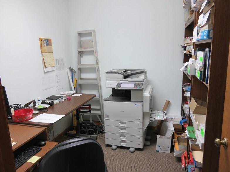 More Photos Of 1326 S Ridgewood Ave, Daytona Beach Office For Lease