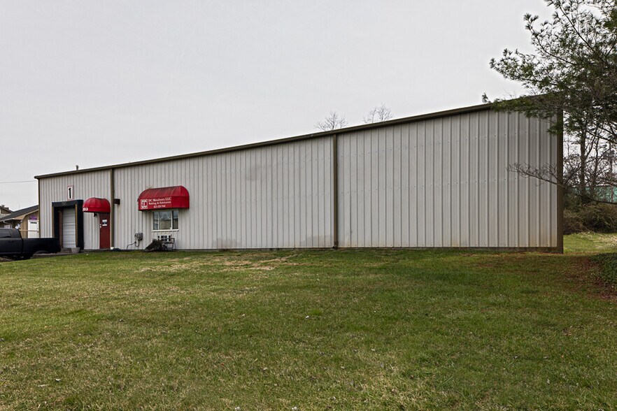 Primary Photo Of 3103 Industrial Dr, Johnson City Industrial For Lease