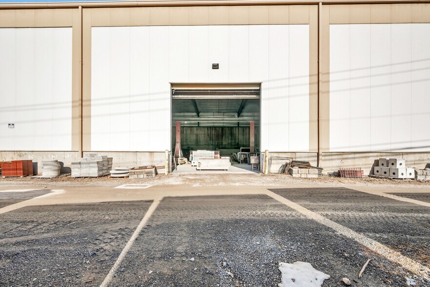 More Photos Of 41 Padanaram Rd, Danbury Manufacturing For Sale