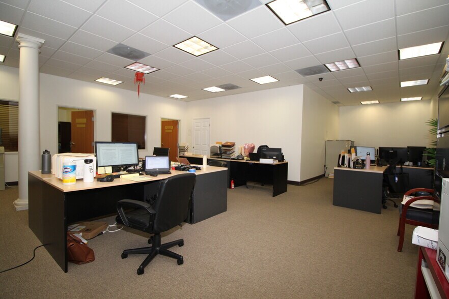 More Photos Of 199 W Garvey Ave, Monterey Park Storefront Retail Office For Lease