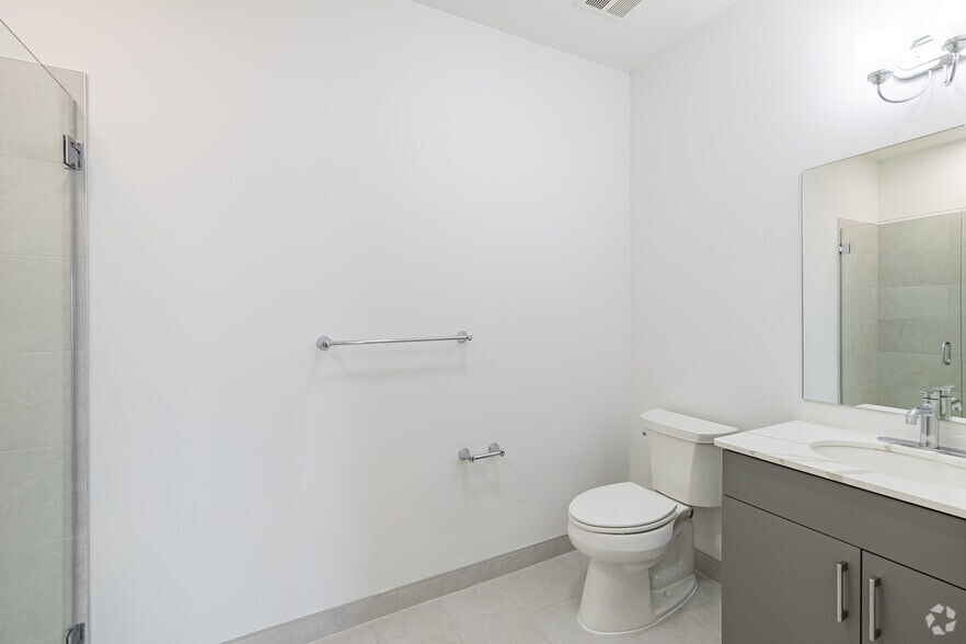 More Photos Of 1 E Main St, Bound Brook Apartments For Lease