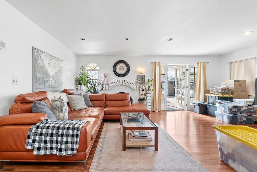 More Photos Of 1708 Hallmark Ln, San Jose Healthcare For Sale