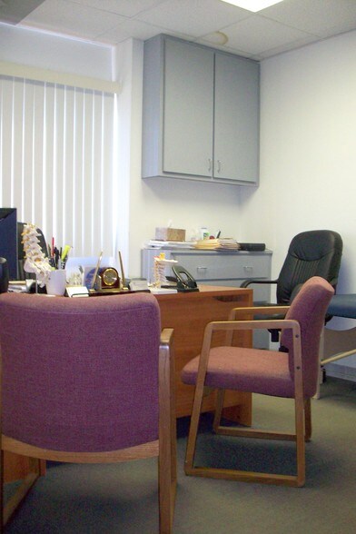 More Photos Of 4647 W 103 St, Oak Lawn Medical For Sale