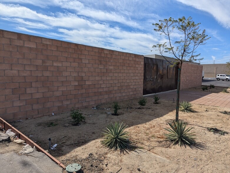 More Photos Of 110 E Orangethorpe Ave, Anaheim Land For Lease