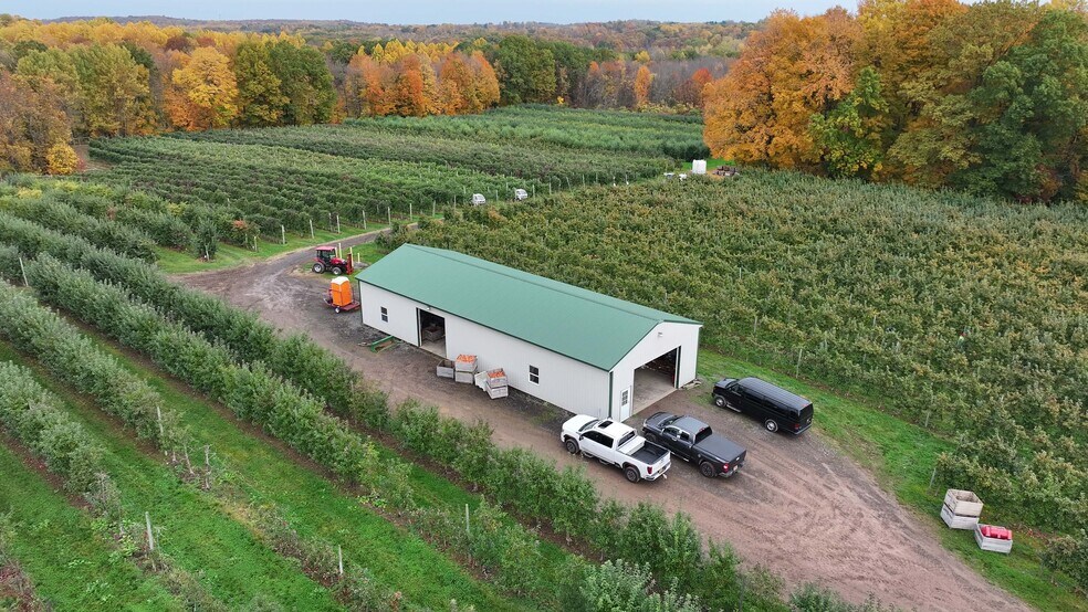 More Photos Of 5630 Norris Rd, North Rose General Retail For Sale