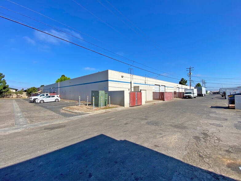 More Photos Of 402 Farnel Rd, Santa Maria Light Manufacturing For Sale
