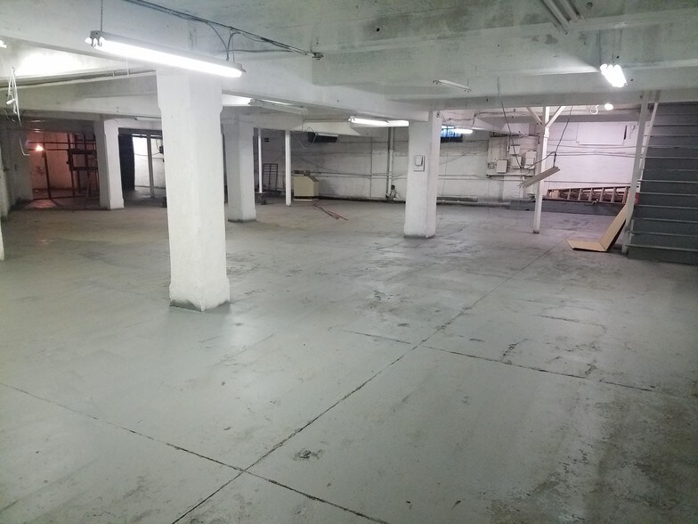 More Photos Of 60 Dickerson St, Newark Light Manufacturing For Lease