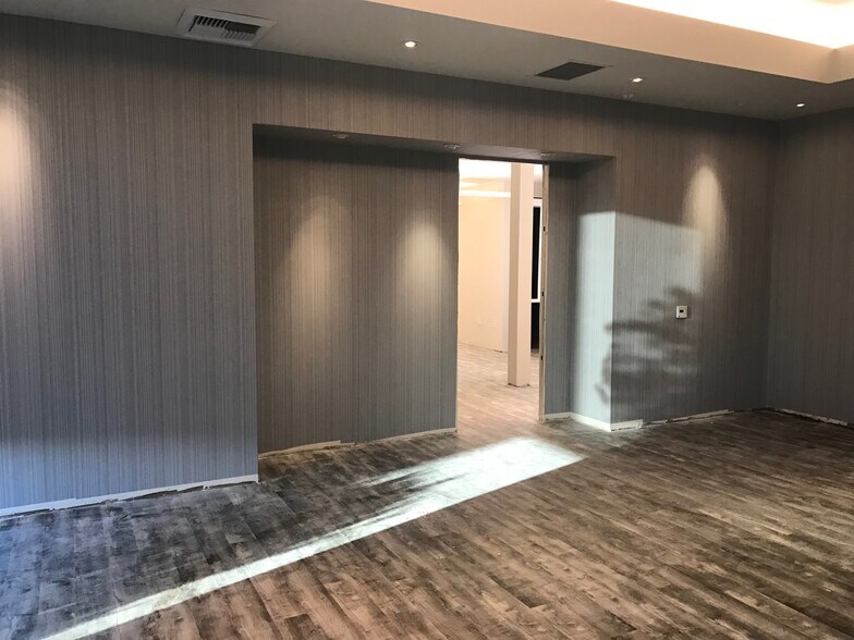More Photos Of 1385 Old Temescal Rd, Corona Office For Lease