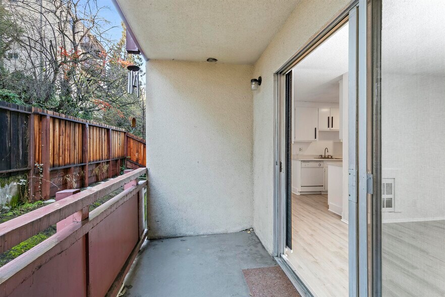 More Photos Of 2820 Park Blvd, Oakland Apartments For Sale
