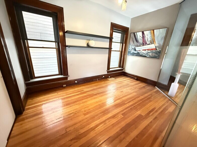 More Photos Of 2839 Wyandot St, Denver Office For Sale