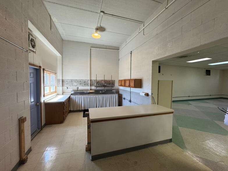 More Photos Of 1100 London St, Menasha Religious Facility For Sale