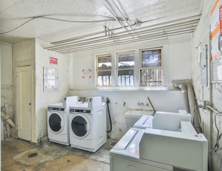 More Photos Of 138 N Soto St, Los Angeles Apartments For Sale