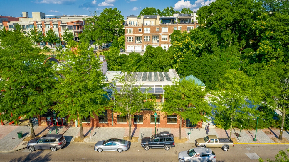 More Photos Of 212 Market St, Chattanooga Restaurant For Sale