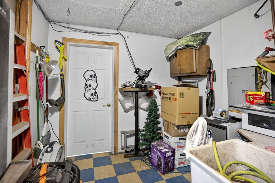 More Photos Of 4057 Commerce Dr, Flushing Industrial For Sale