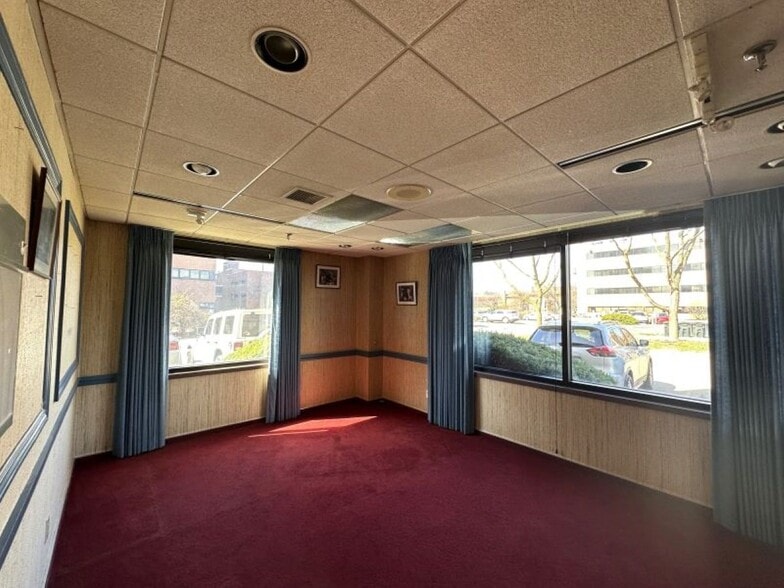 More Photos Of 301 W 1st St, Dayton Medical For Sale