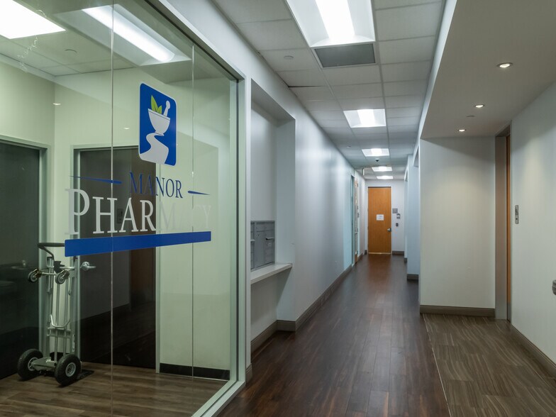 More Photos Of 14008 Shadowglen Blvd, Manor Medical For Sale