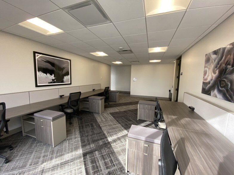 More Photos Of 661 Andersen Dr, Pittsburgh Office For Lease