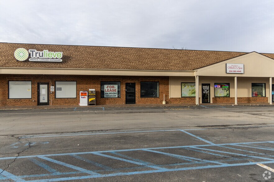 More Photos Of 2-20 Perry Morris Sq, Milton Freestanding For Lease