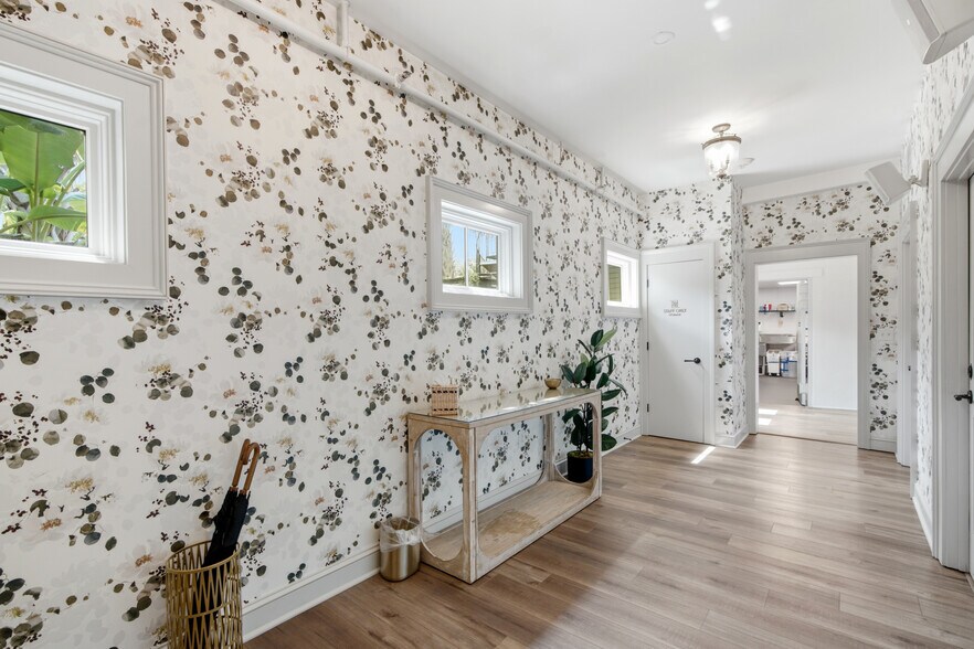 More Photos Of 207 Rutledge Ave, Charleston Storefront Retail Residential For Sale