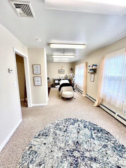 More Photos Of 366 Herbertsville Rd, Brick Medical For Lease