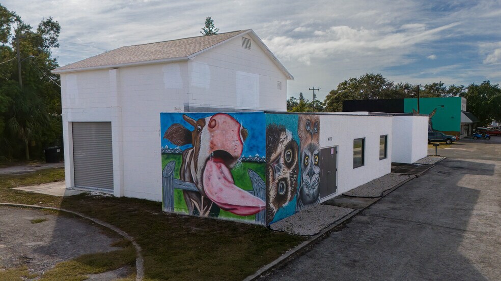 More Photos Of 4700 22nd Ave S, Saint Petersburg General Retail For Lease