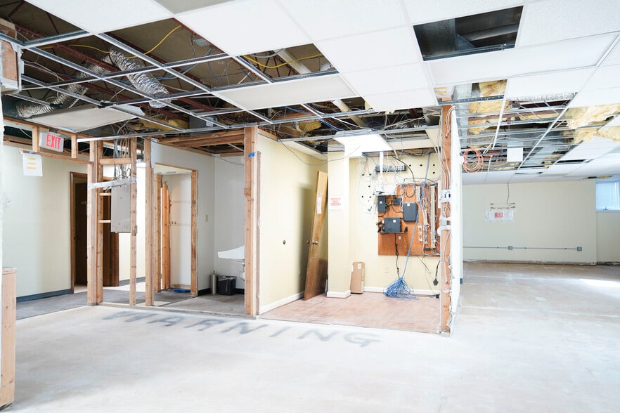 More Photos Of 102 Elden St, Herndon Medical For Sale