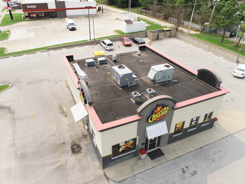 More Photos Of 2 N Mission St, Sapulpa Fast Food For Sale