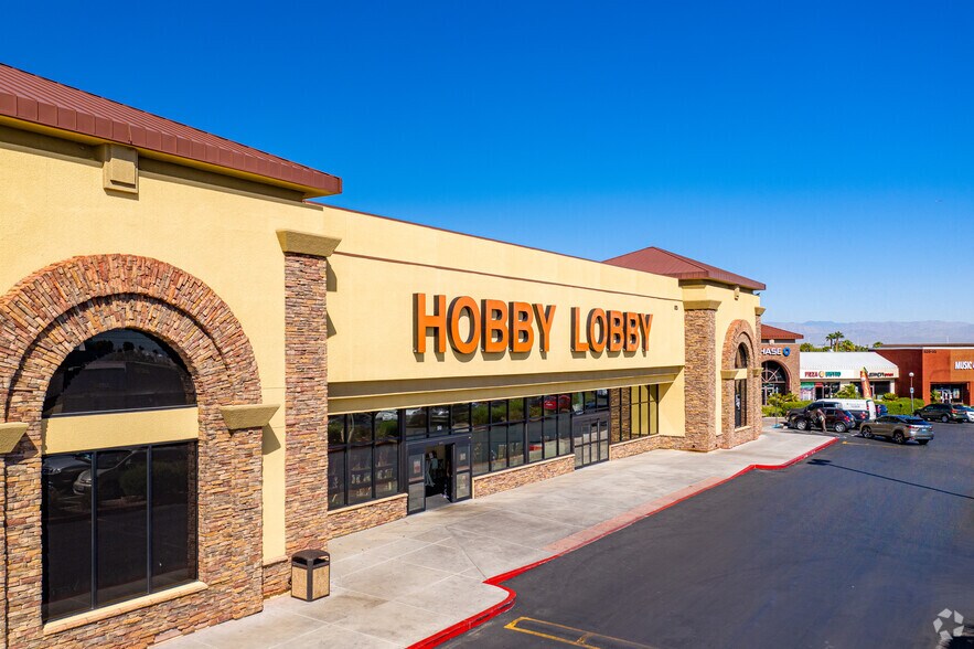 More Photos Of 601-649 N Stephanie St, Henderson Unknown For Lease