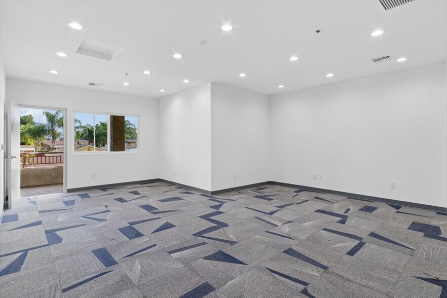 More Photos Of 11185 Roswell Ave, Pomona Warehouse For Lease