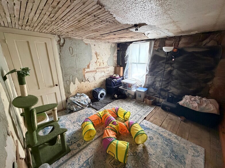 More Photos Of 40 Reservoir Rd, Plymouth Multifamily For Sale
