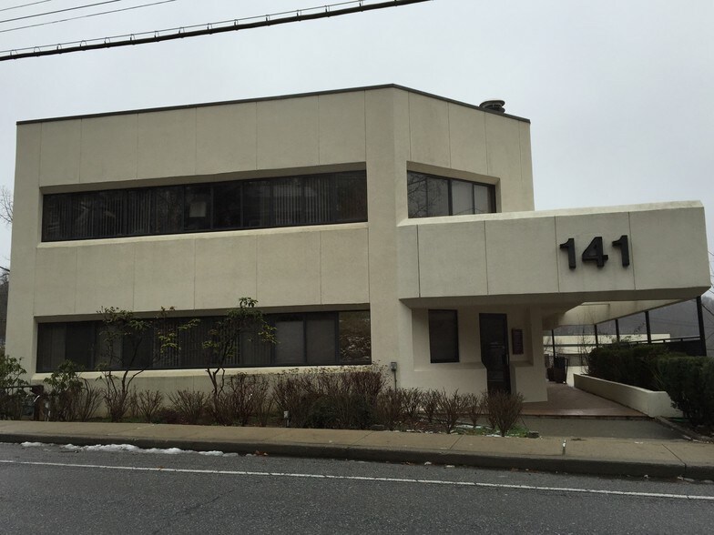 More Photos Of 141 N State Rd, Briarcliff Manor Village Medical For Lease