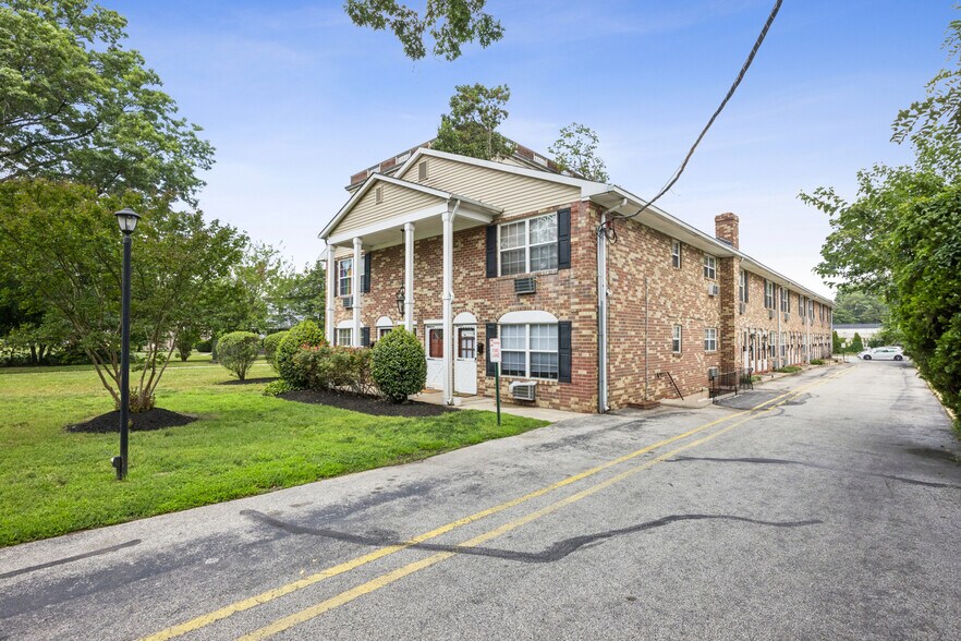 Primary Photo Of 17 E Maple Ave, Merchantville Apartments For Sale