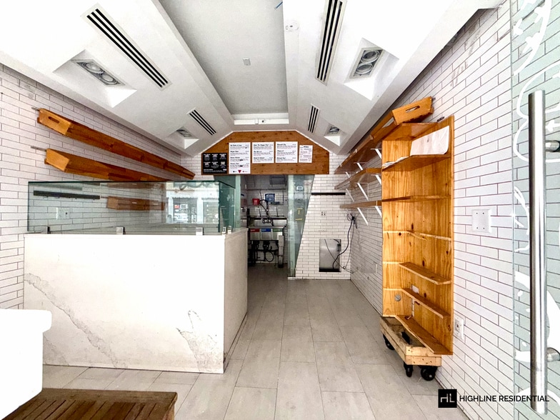 More Photos Of 835 Lexington Ave, New York Apartments For Lease