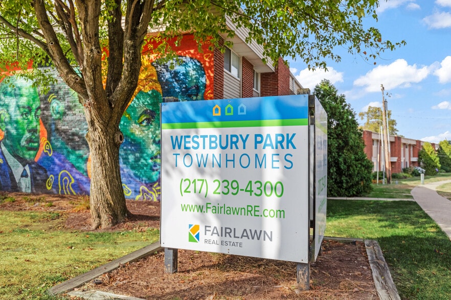 Primary Photo Of 1801 W John St, Champaign Apartments For Sale