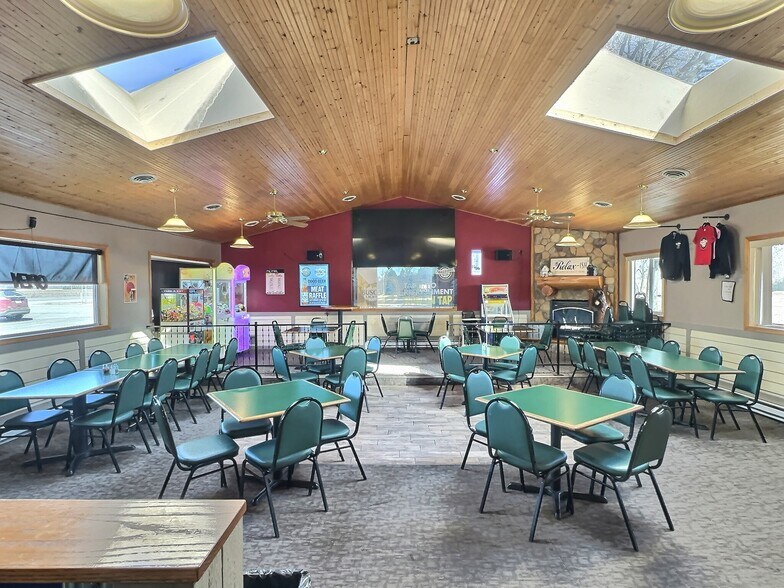 More Photos Of 10480 State Highway 24 NW, Annandale Restaurant For Sale