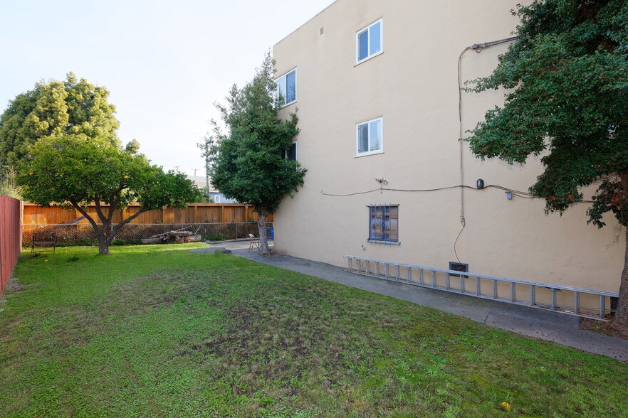 More Photos Of 5492 Ruth Ave, Oakland Apartments For Sale