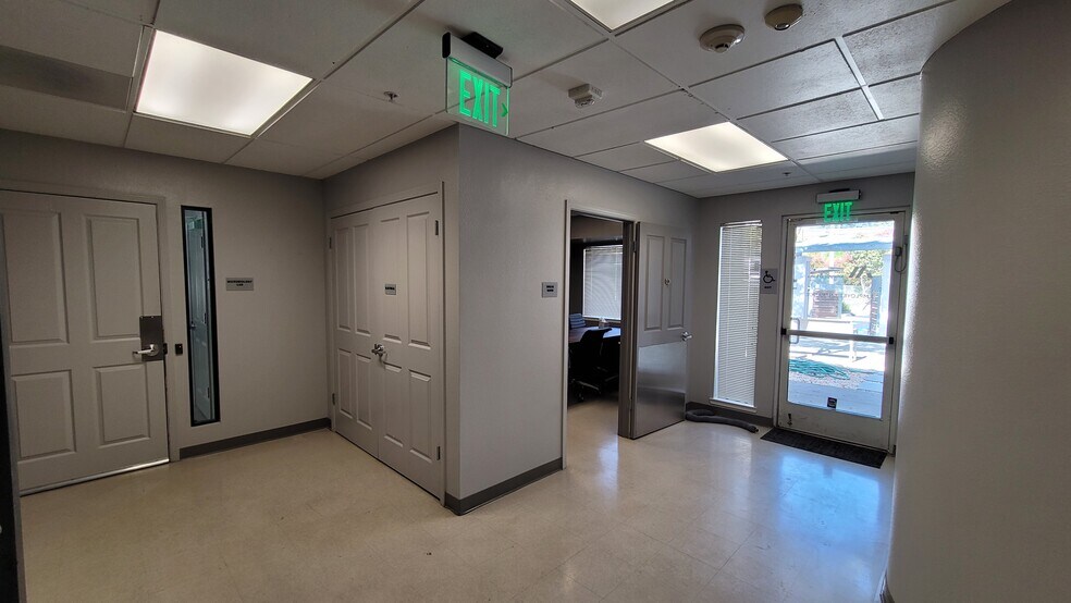 More Photos Of 730 Bennett Valley Rd, Santa Rosa Medical For Lease