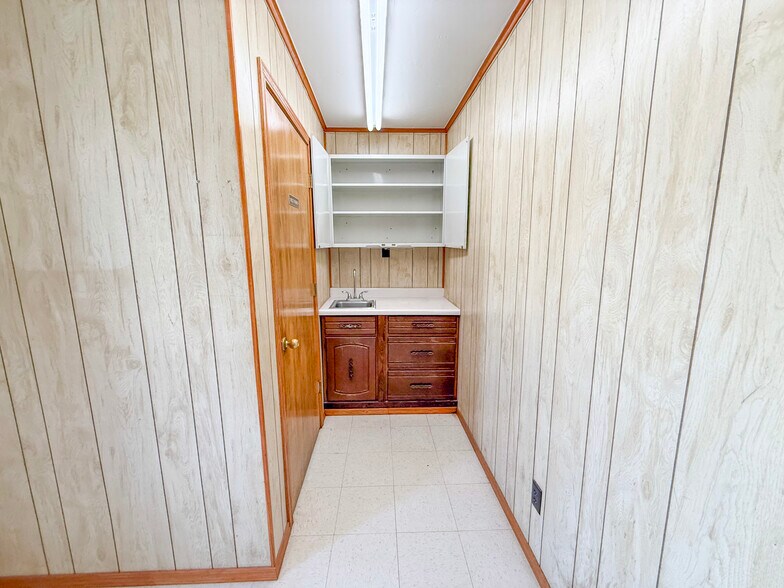 More Photos Of 11730 Highway 152, Pampa Warehouse For Sale