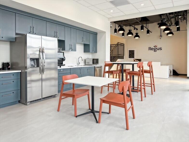 More Photos Of 1225 W 25th St, Norfolk Coworking Space