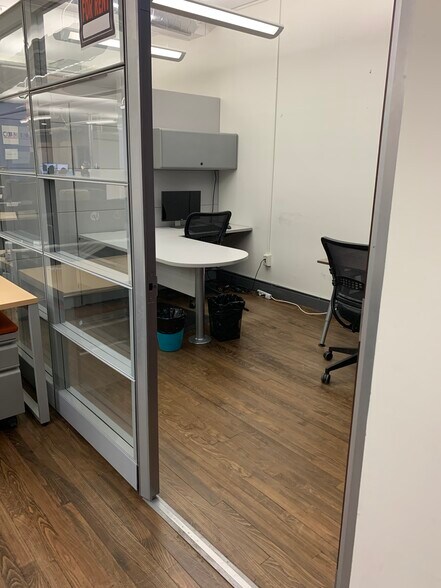 More Photos Of 315 Main St, Huntington General Retail For Lease