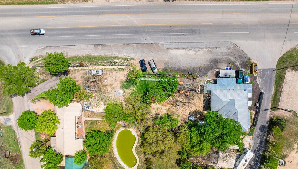 More Photos Of 4455 Highway 27, Kerrville Flex For Sale