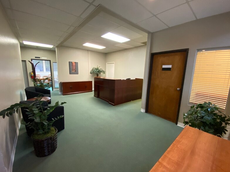 More Photos Of 706-724 5th St, Davis Office For Lease