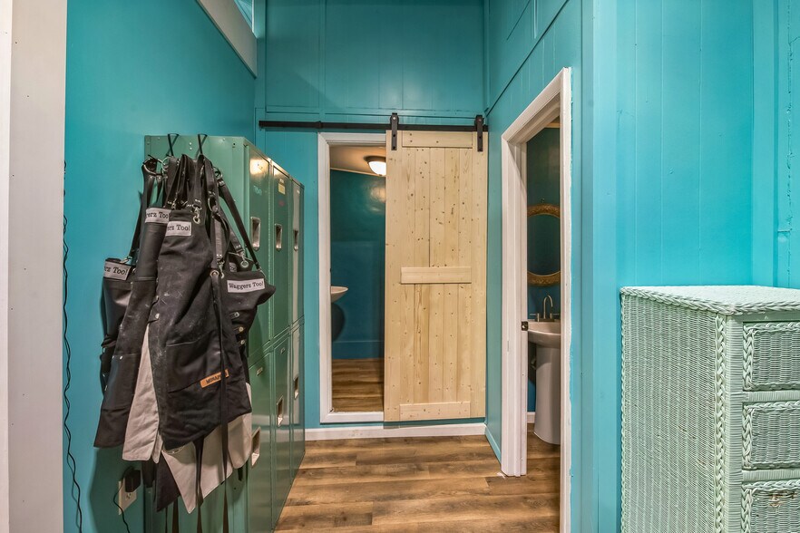 More Photos Of 107 N Raiford St, Selma Storefront Retail Residential For Sale